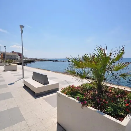 아파트 Con Vista Mare Da 4 Posti E Wifi