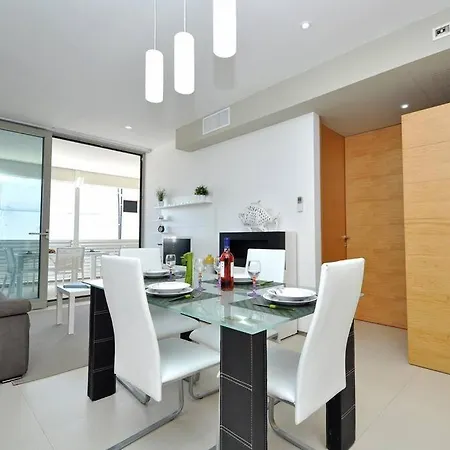 Con Vista Mare Da 4 Posti E Wifi Apartment