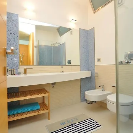 Apartment Con Vista Mare Da 4 Posti E Wifi *